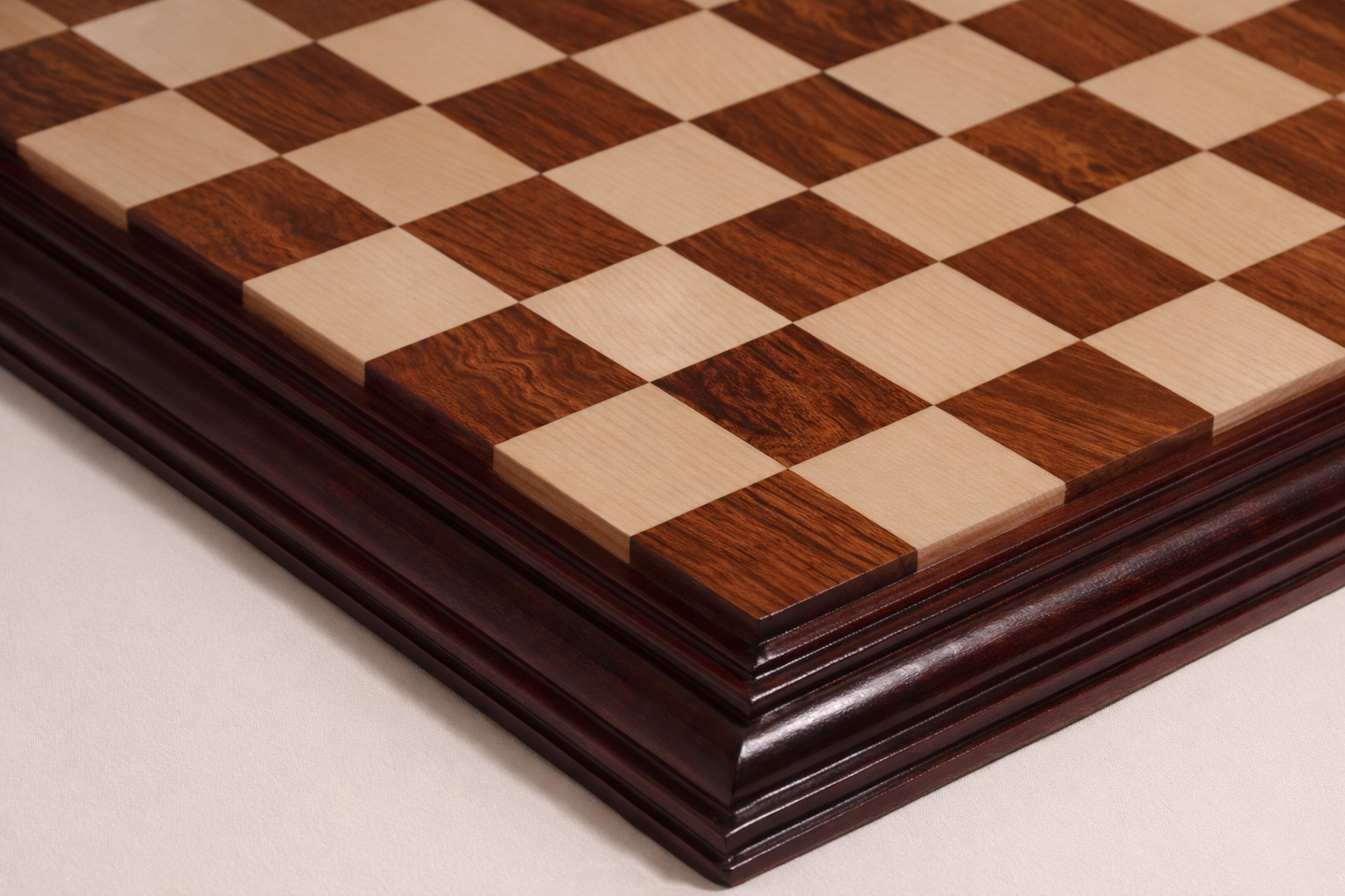 Luxury 21” Chess Board – Golden Rosewood & Maple
