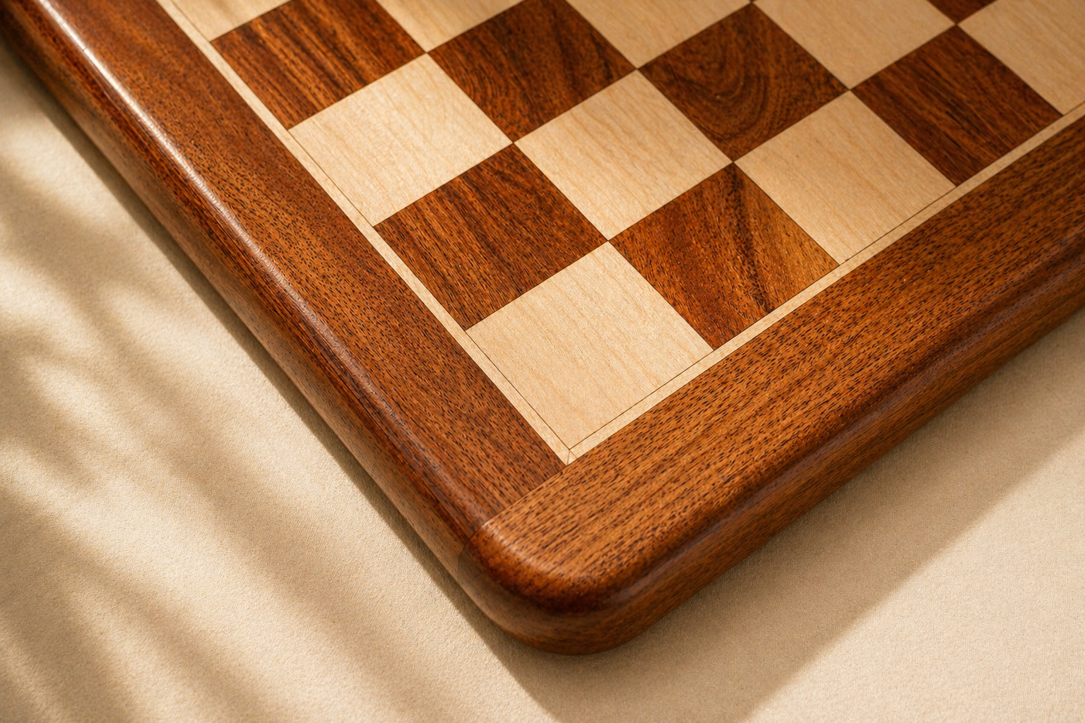 16" Chess Board – Acacia & Boxwood